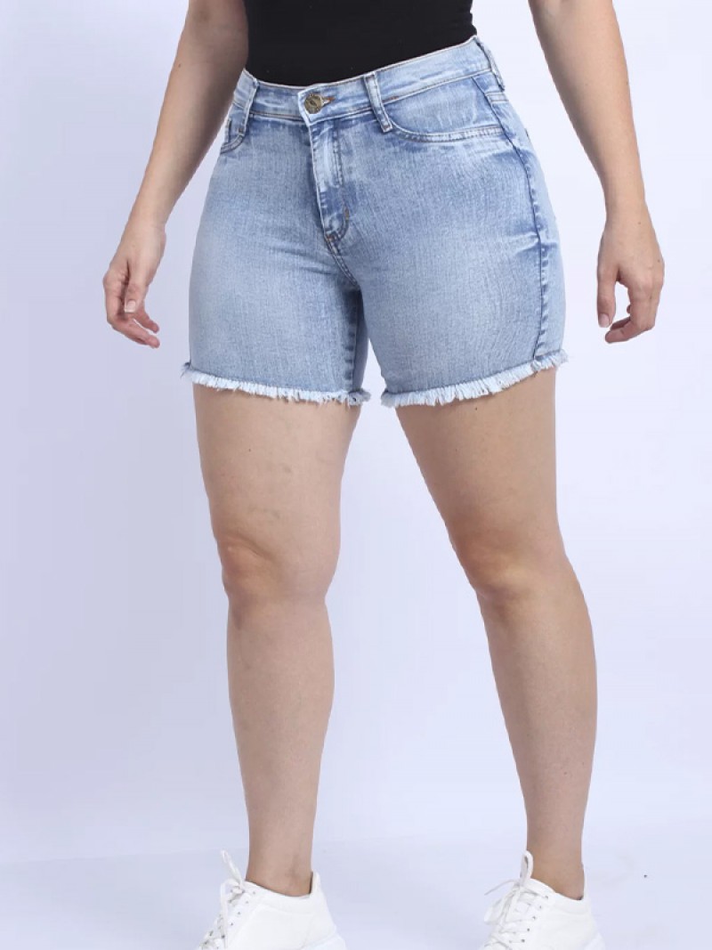 Bermuda Jeans Attraction